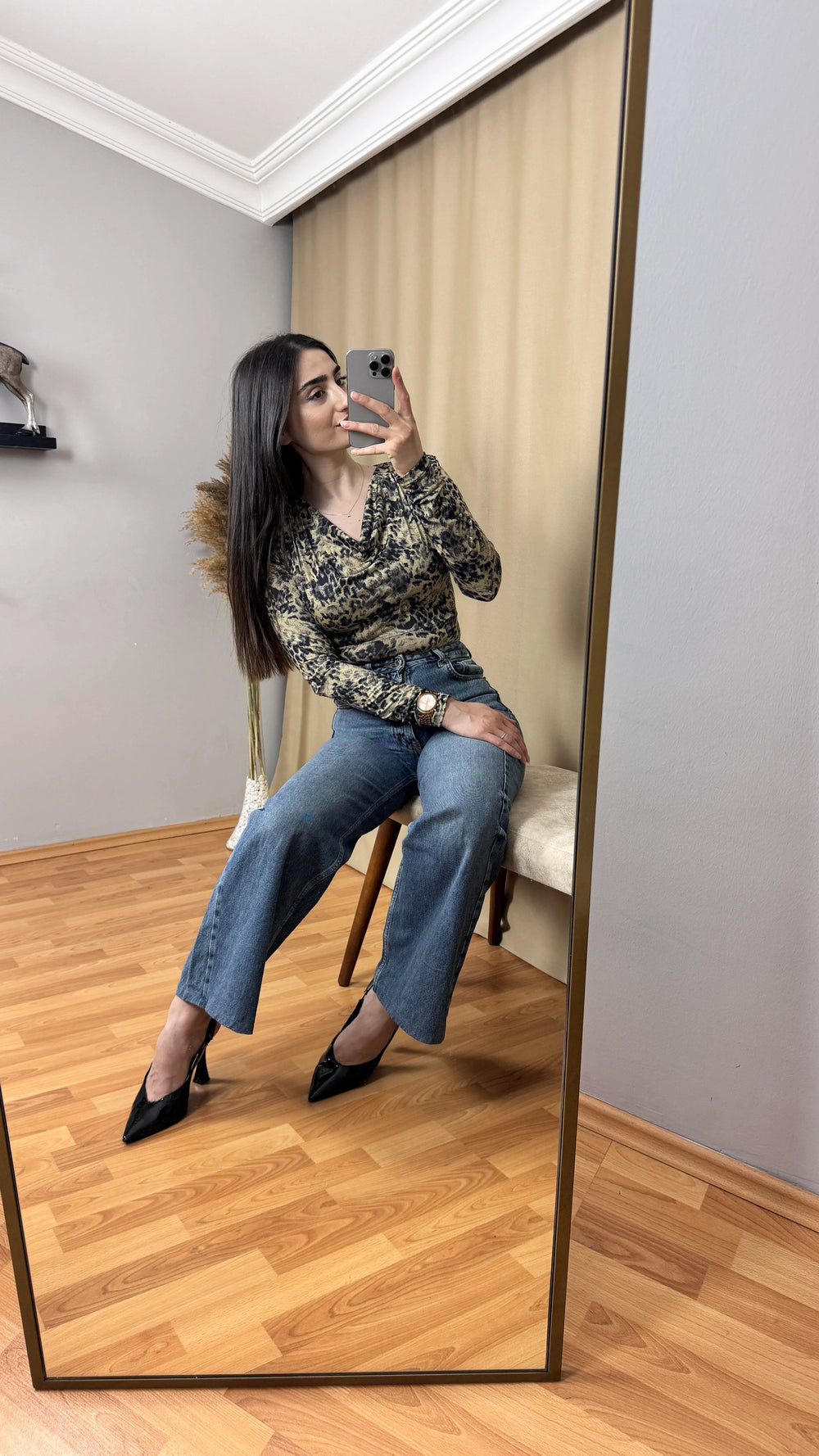 Leopar Desenli Düşük Yaka Zıbın
