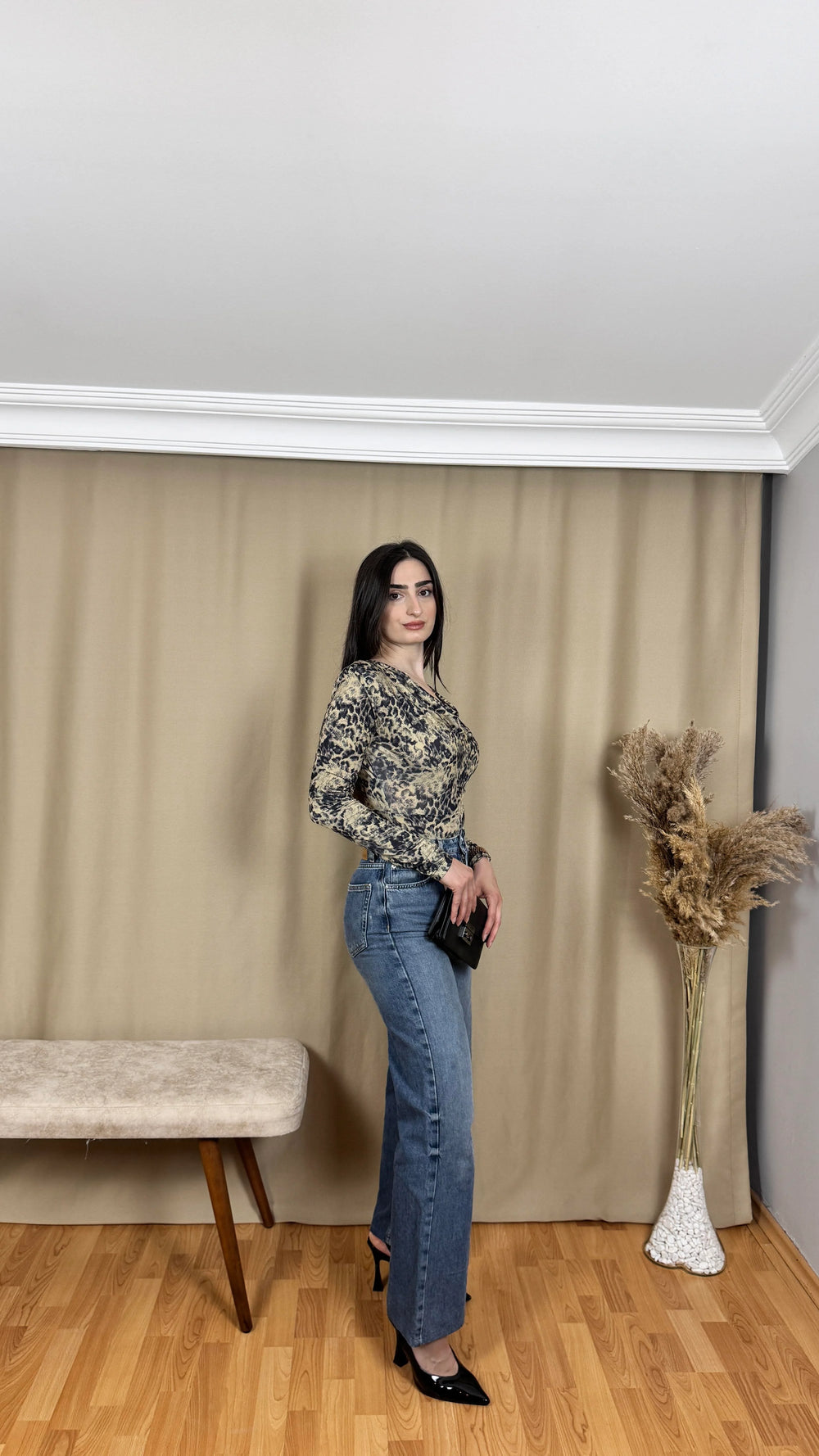 Leopar Desenli Düşük Yaka Zıbın